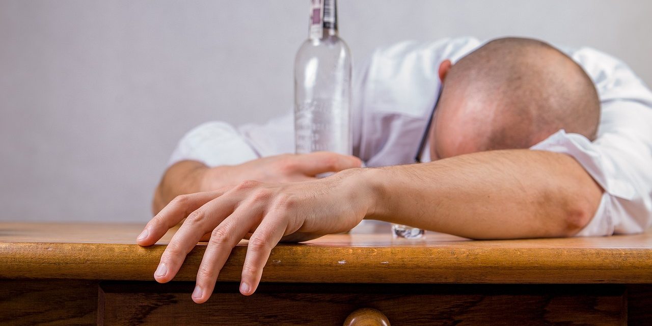 Alcohol and Employees: The Ultimate Guide for Managers
